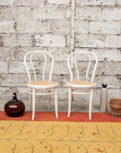 Claude, the pair of caned chairs N°648