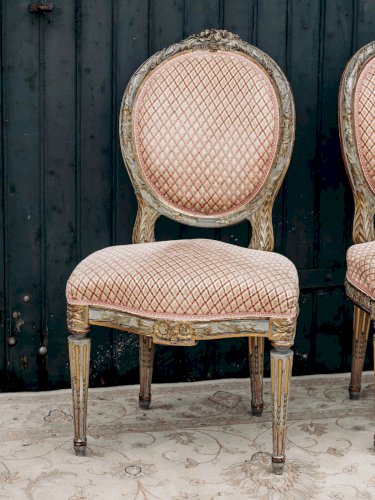 Claude, la paire de chaises en bois et tissu N°992