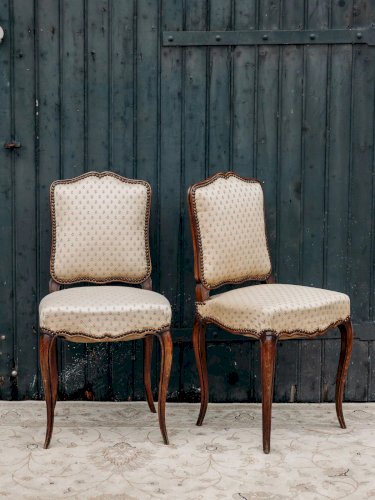 Claude, la paire de chaises en bois et tissu N°993