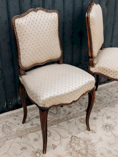 Claude, la paire de chaises en bois et tissu N°993