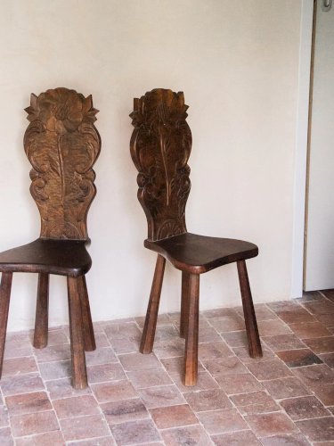 Claude, la paire de chaises en bois N°304