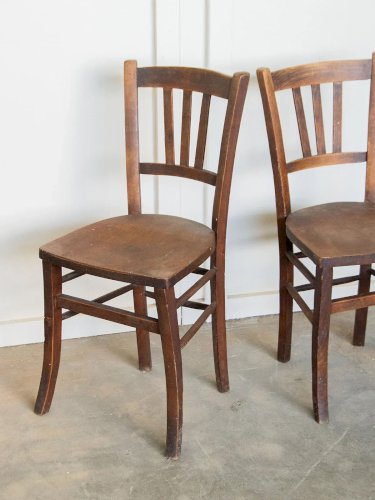 Claude, la paire de chaises en bois N°482