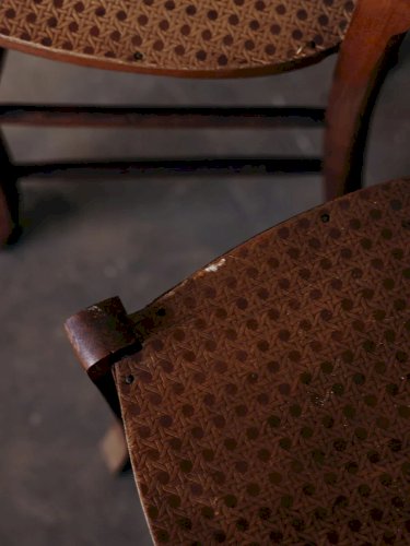 Claude, la paire de chaises en bois N°510