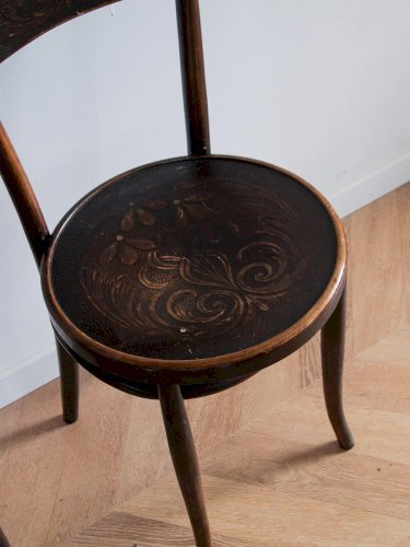 Claude, la paire de chaises en bois N°660