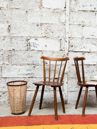 Claude, la paire de chaises en bois N°723