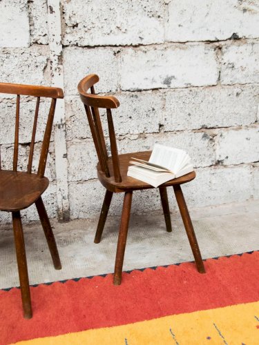 Claude, la paire de chaises en bois N°723