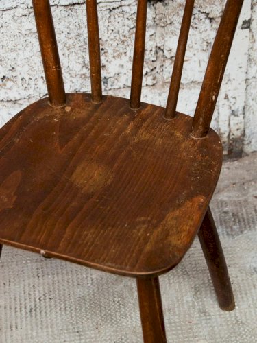 Claude, la paire de chaises en bois N°723