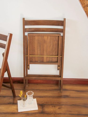 Claude, la paire de chaises en bois N°727