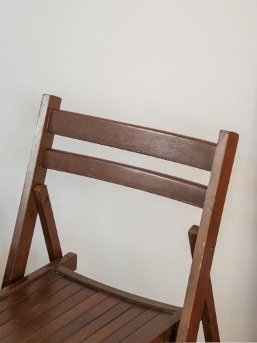 Claude, la paire de chaises en bois N°727