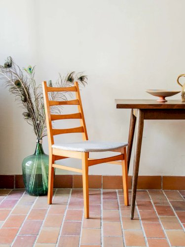 Claude, la paire de chaises en bois N°866