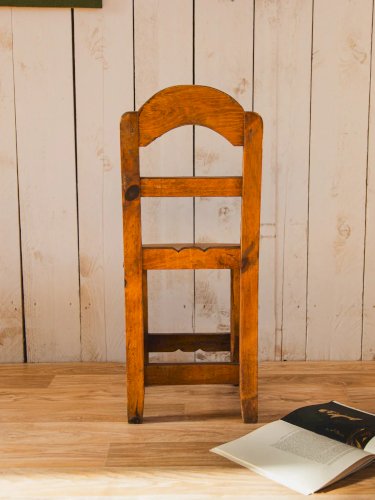 Claude, la paire de chaises en bois N°919