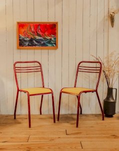 Claude, the pair of metal chairs No. 802