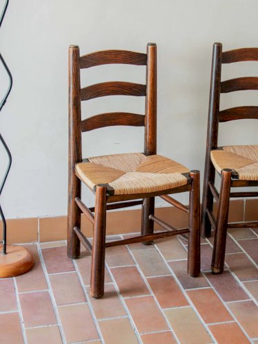 Claude, la paire de chaises Georges Robert N°578