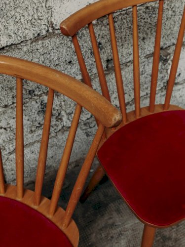 Claude, la paire de chaises rouge N°863