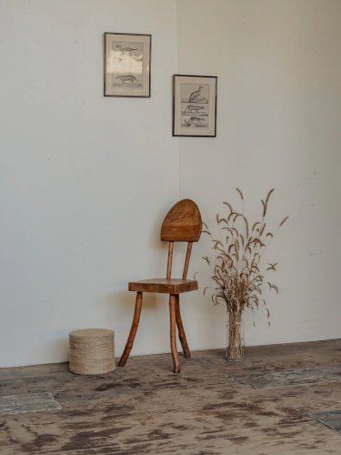 Claude, la petite chaise en bois N°966