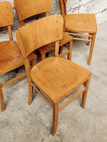 Claude, le lot de 4 chaises bistrot N°573