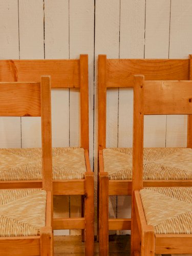 Claude, le lot de 4 chaises en bois N°801