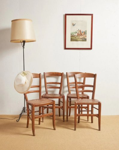 Claude, le lot de 4 chaises en bois N°816