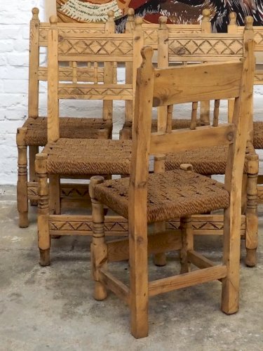 Claude, le lot de 8 chaises en pin et corde N°1023