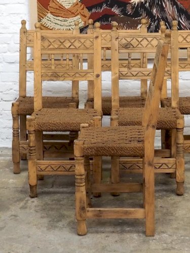 Claude, le lot de 8 chaises en pin et corde N°1023