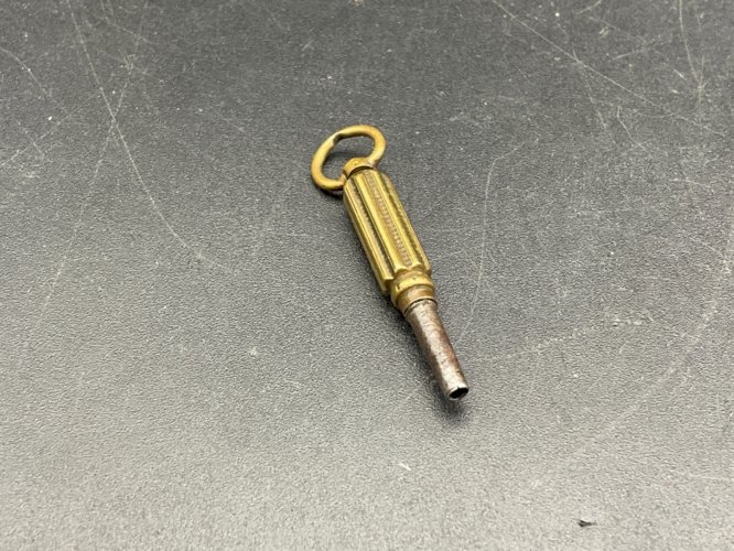 Clé de montre gousset  Coq.