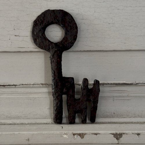 Clé en fer forgé atypique Haute Époque M3657