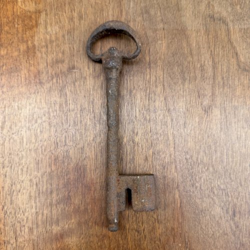 Clé en fer forgé Haute Époque L9307