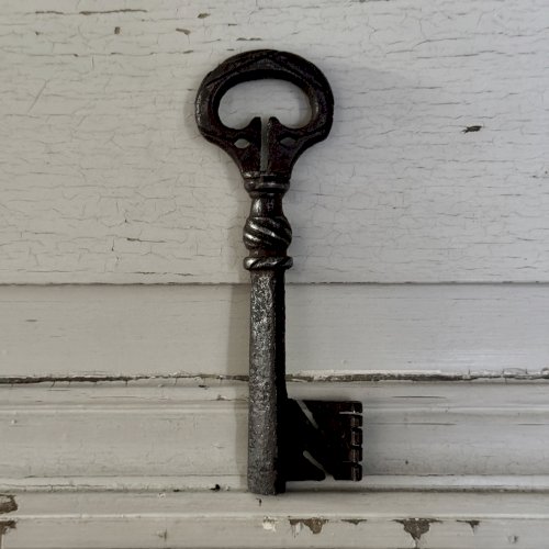 Clé en fer forgé Haute Époque M3658