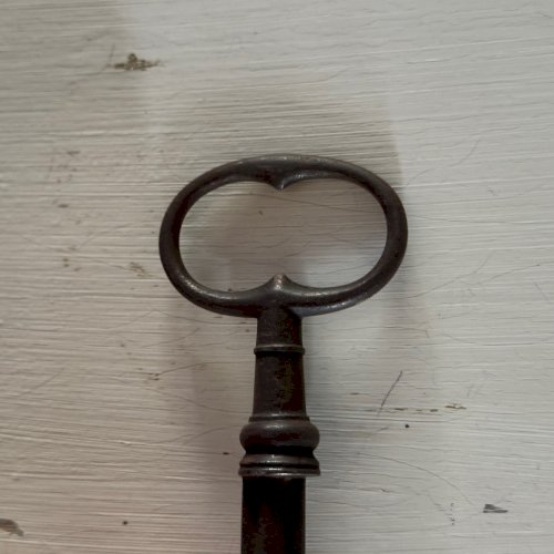 Clé en fer forgé Haute Époque M3662