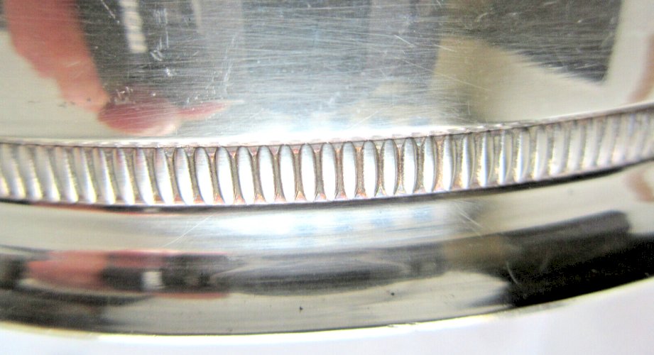 Cloche de restaurant XIXème, couvre plat rond métal argenté, Napoléon III, 22 cm