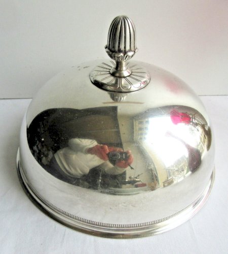 Cloche de restaurant XIXème, couvre plat rond métal argenté, Napoléon III, 22 cm