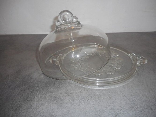 CLOCHE DE TABLE AVEC SON PLATEAU EN CRISTAL