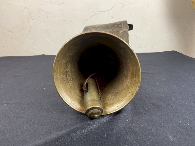 CLOCHE DE VACHE BRONZE & COLLIER CUIR , SONNAILLE ALPAGE