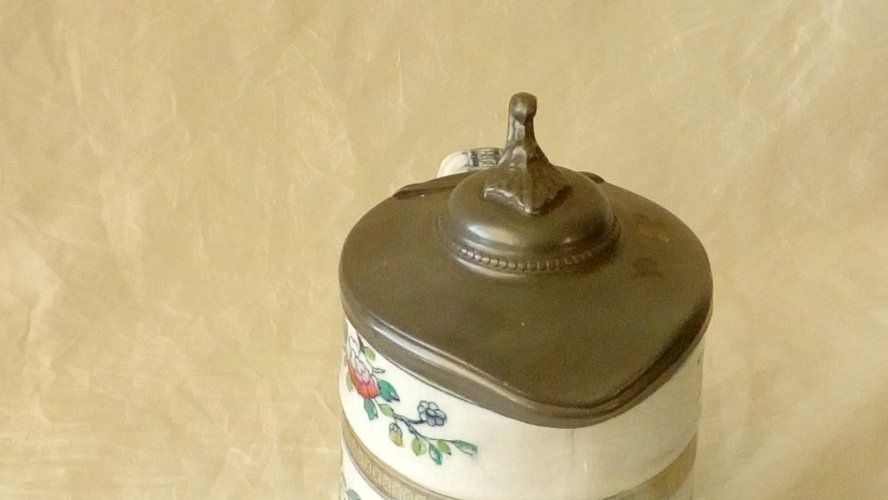 COALPORT D'INDIAN TREE  ANCIEN PICHET CHOPE EN FAIENCE  CRAQUELLEE 19 éme**