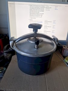Blue Pressure Cooker Seb 6 l..... Ref 8
