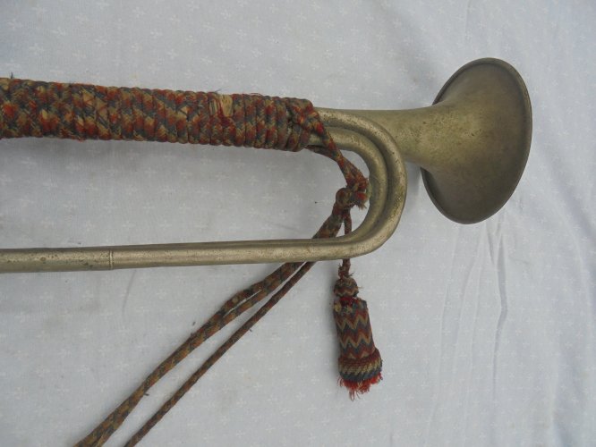 trompette de cavalerie  francaise et son cordon 