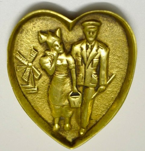 -COEUR VIDE POCHE BRONZE GRIVOIS SOLDAT AMERICAIN/ANGLAIS/ALSACIENNE double face