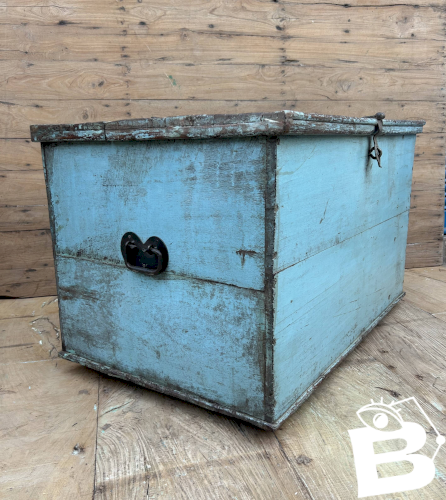 coffre -table basse en teck birman ave patine dorigine