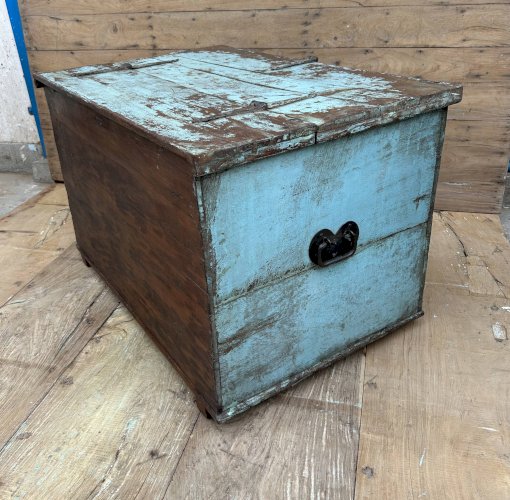 coffre -table basse en teck birman ave patine dorigine