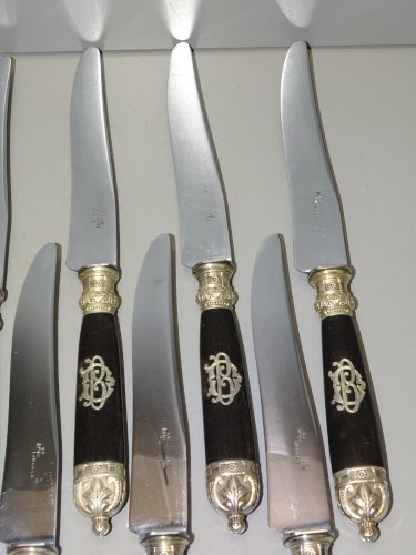 -COFFRET 12 COUTEAUX BOIS PRECIEUX Chiffrés DB Lames gravées GENEBRIAS LIMOGES D