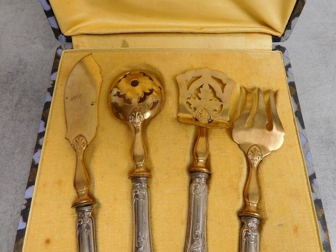 COFFRET A MIGNARDISES EN ARGENT FOURRE POINCON MINERVE