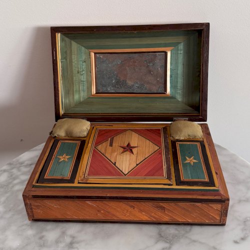 Coffret à ouvrage en marqueterie de paille fin XVIIIe début XIXe M3680