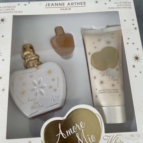 Coffret Amor Mio white pearl Jeanne Arthes eau de parfum 100ml 7ml + lait 100ml