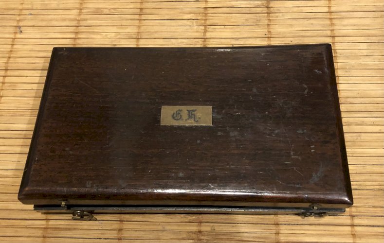 boîte  ancienne de   matériel compas dessin 