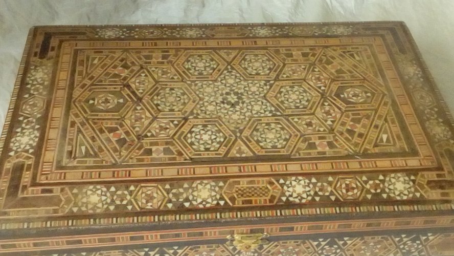 COFFRET BOITE EN BOIS MARQUETERIE INCRUSTATION NACRE*