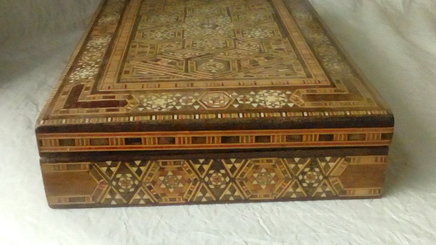 COFFRET BOITE EN BOIS MARQUETERIE INCRUSTATION NACRE*