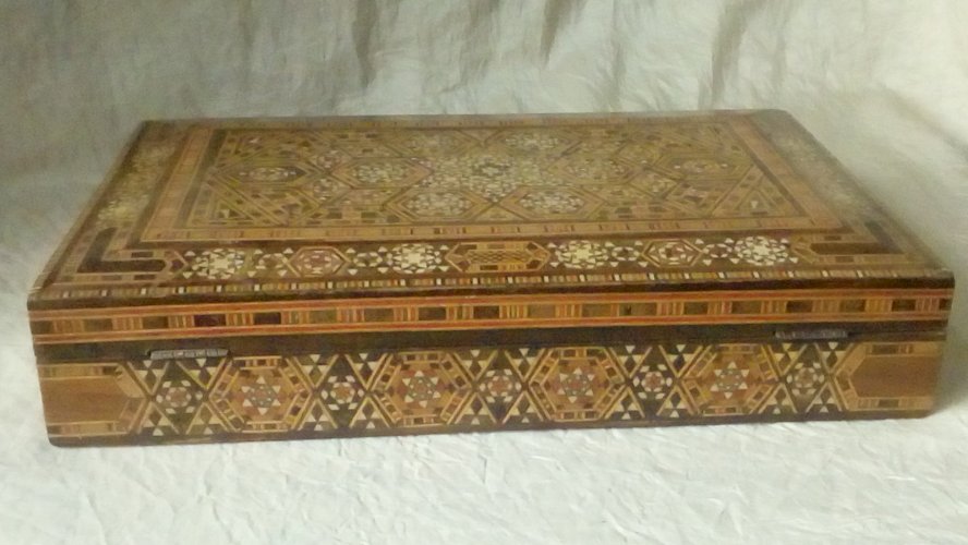 COFFRET BOITE EN BOIS MARQUETERIE INCRUSTATION NACRE*