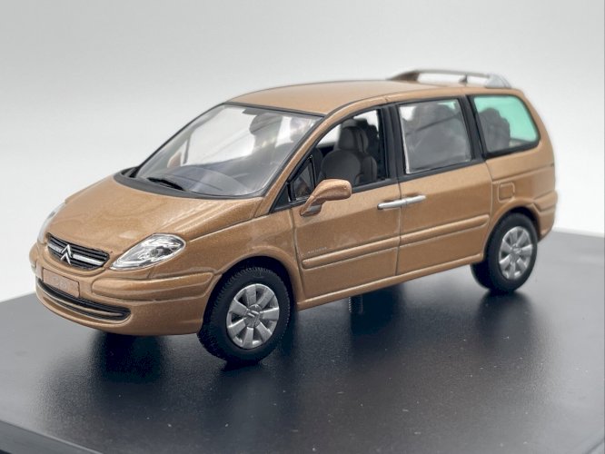 Coffret Citroën C8 1/43 Norev