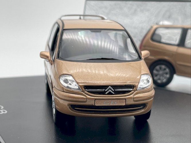 Coffret Citroën C8 1/43 Norev