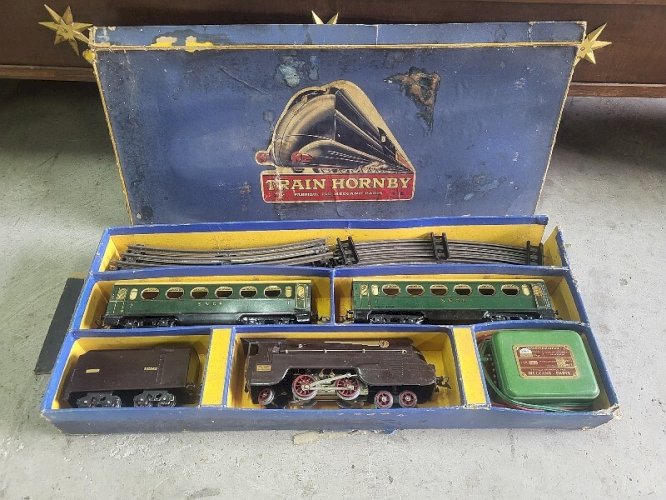 COFFRET DE TRAIN HORNBY MECCANO 4-1 E